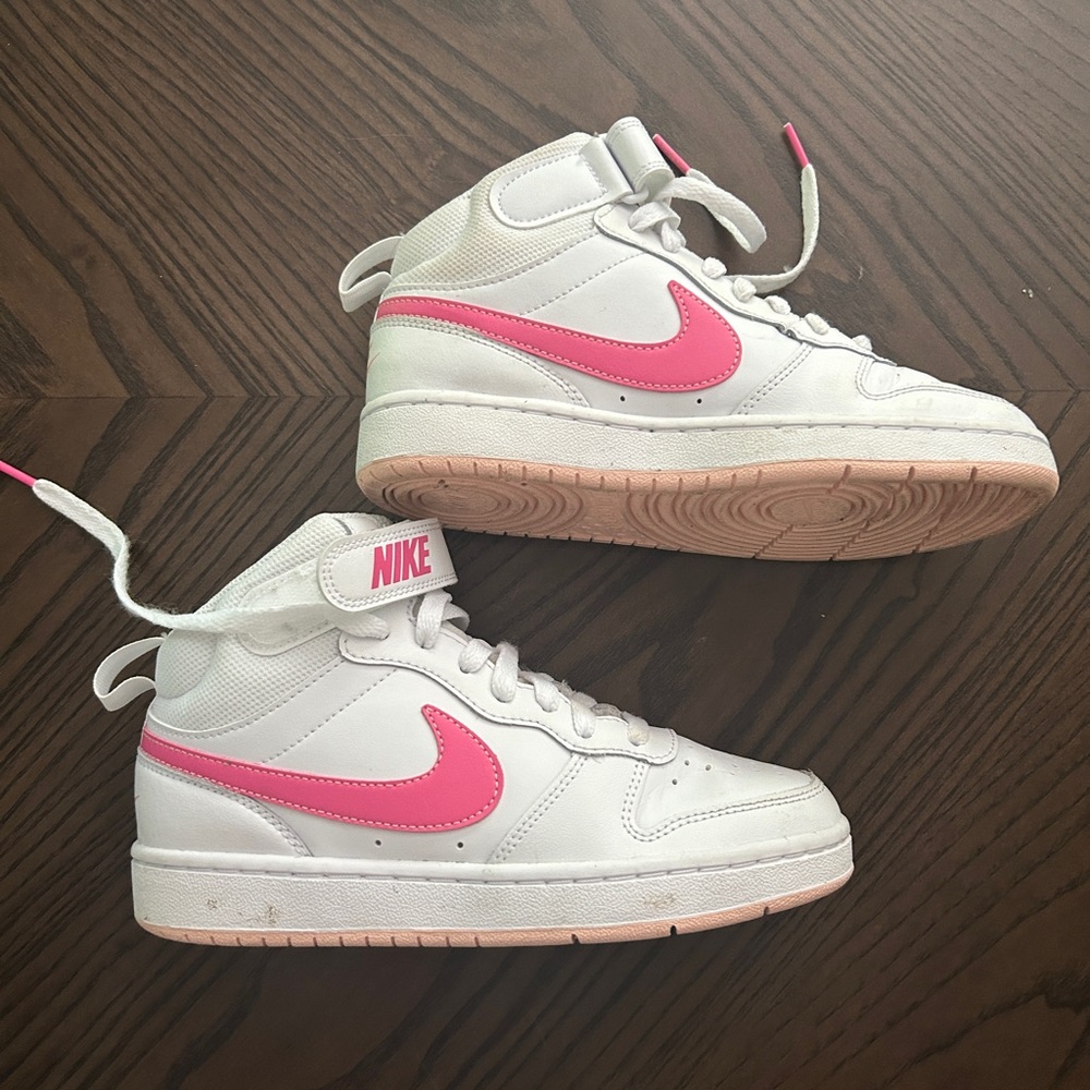 Nike court borough Mid 2 Youth 4